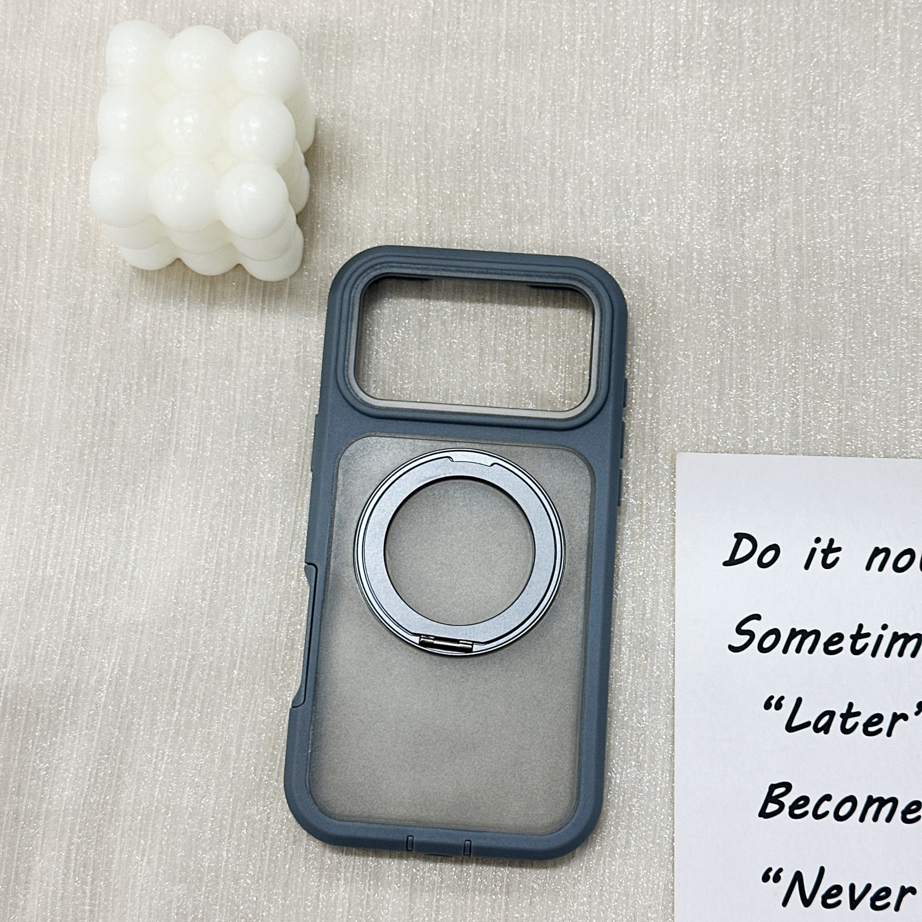 Suitable for iPhone 17 Pro Max anti-drop rotating magnetic suction phone case