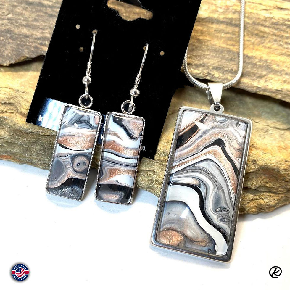 Stunning rose gold set in surgical steel