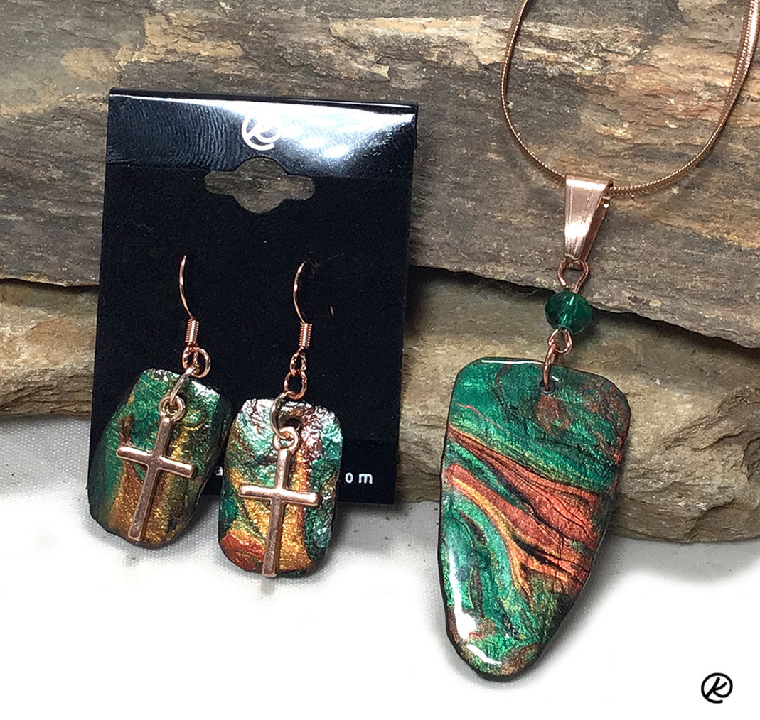 Small slate jewelry set with rose gold stainless steel