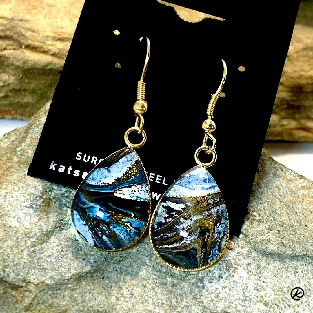 Gold surgical steel teardrop earrings