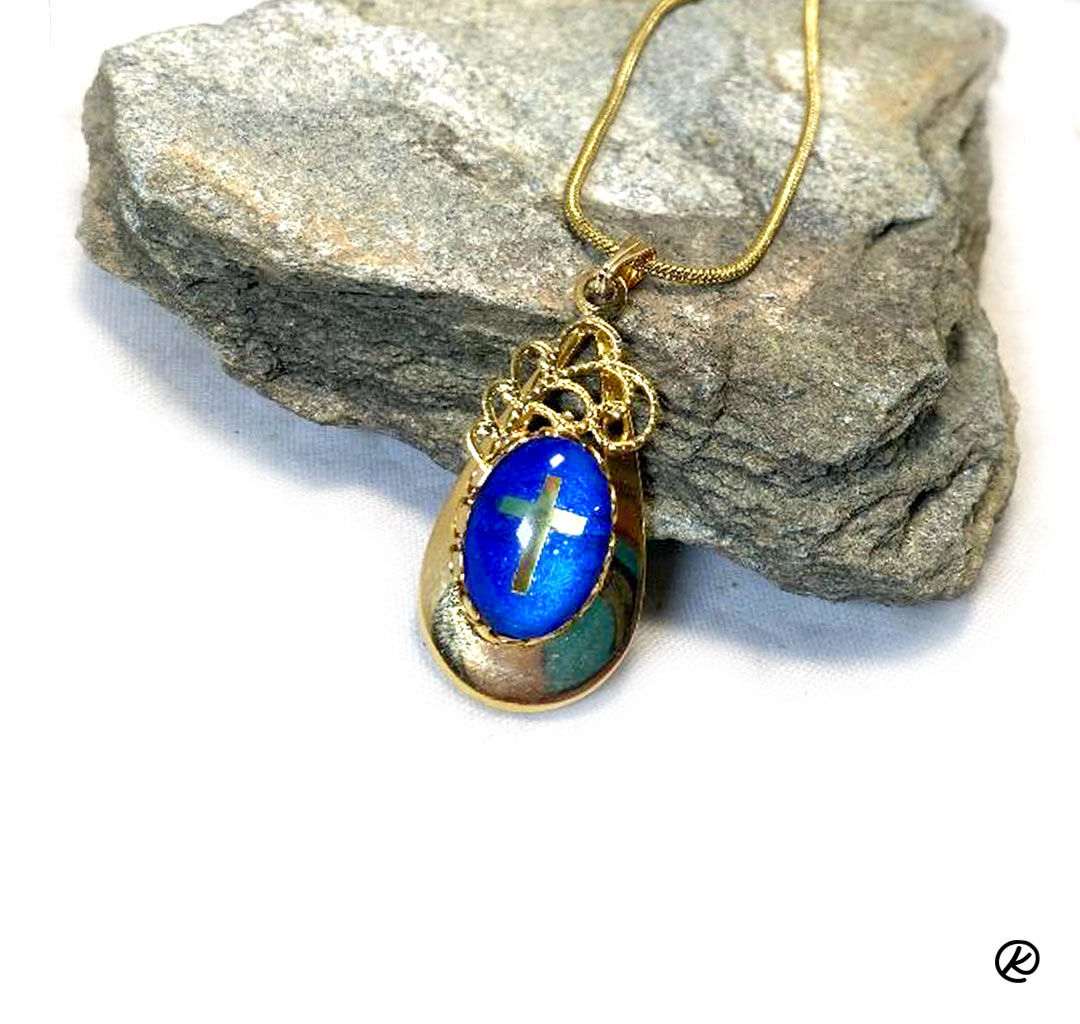 Mini gold pendant with gold foil cross