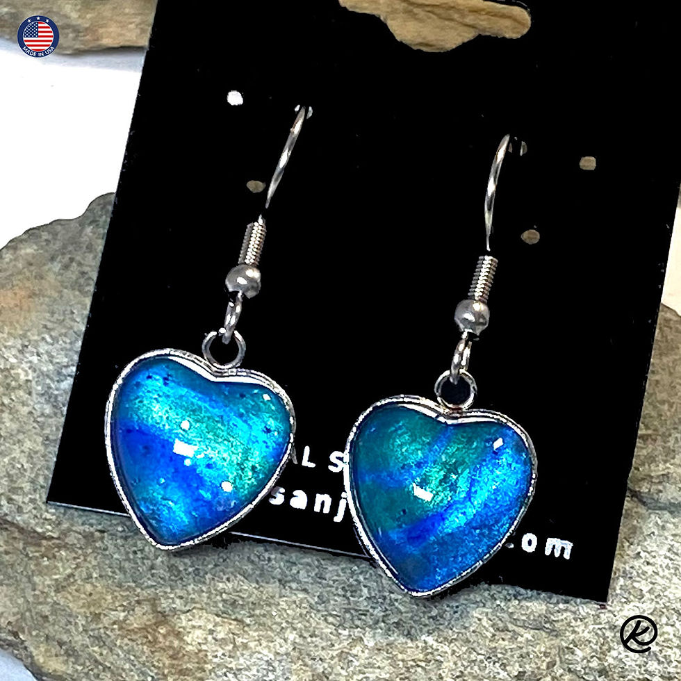 Thumbnail: Heart pendant and earrings set
