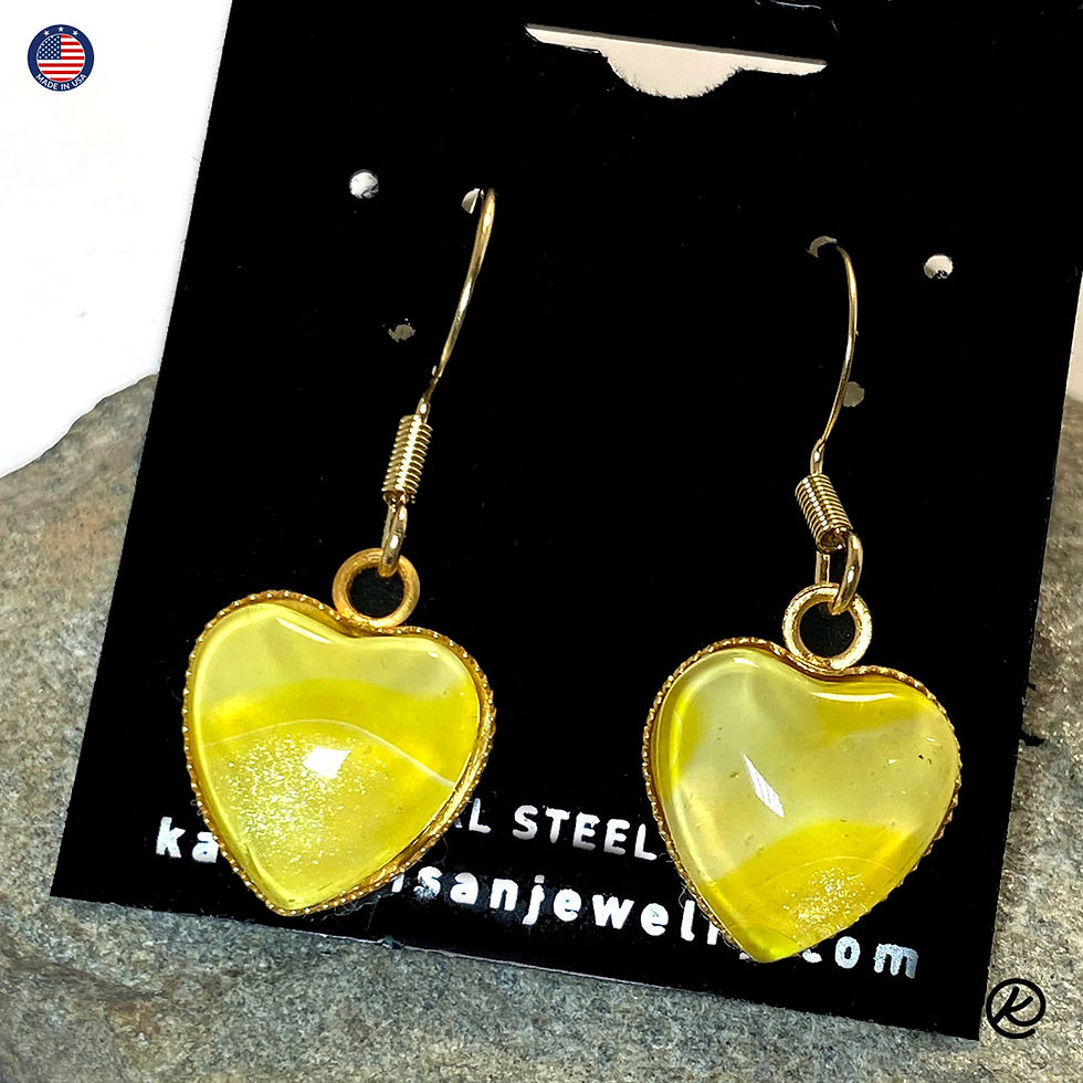 Thumbnail: Heart jewelry set in beautiful yellow poured acrylics