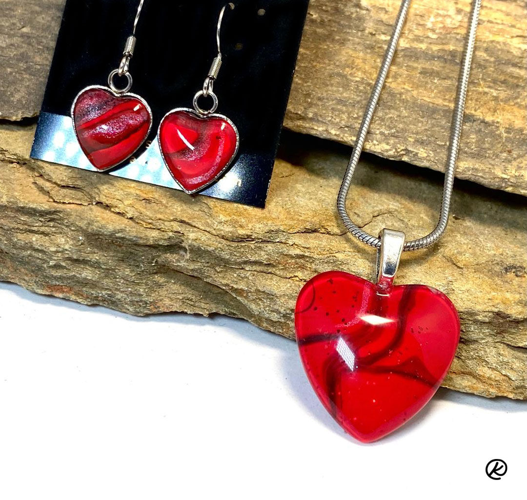 Cherry red heart pendant and earring set