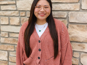 Meet Linh (she/her/hers): an asian intern therapist in Twin Cities, MN