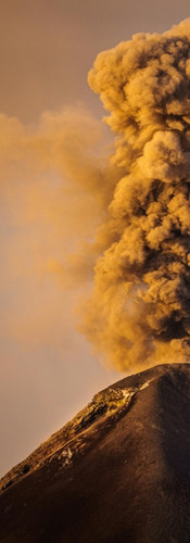 Explosión de un volcán