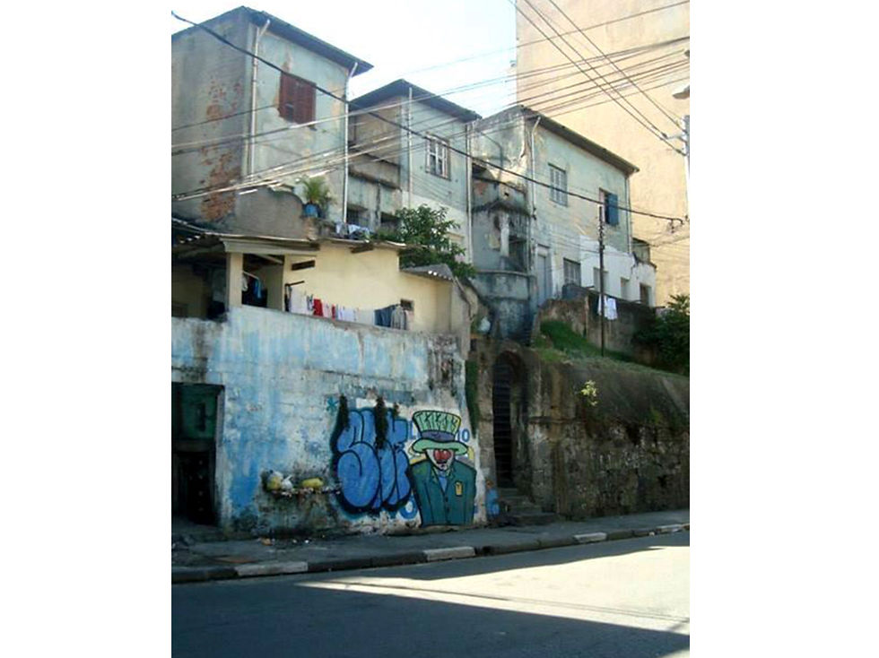 habitações em condições precárias