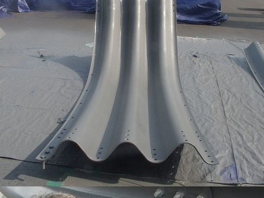 폴리우레아 시공사례: 픽슨 아치형 철판 보호코팅(도로 소형 터널용)(Steel coating with polyurea)