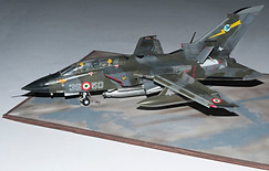 MM7042.jpg