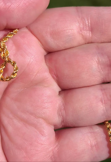Thumbnail: Antique Prince of Wales Double Twist yellow Gold Chain necklace with barrel clasp