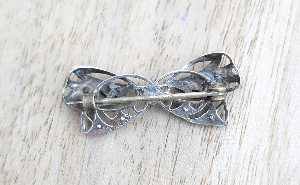 Thumbnail: Antique Sterling Silver Sparkly Bow Brooch