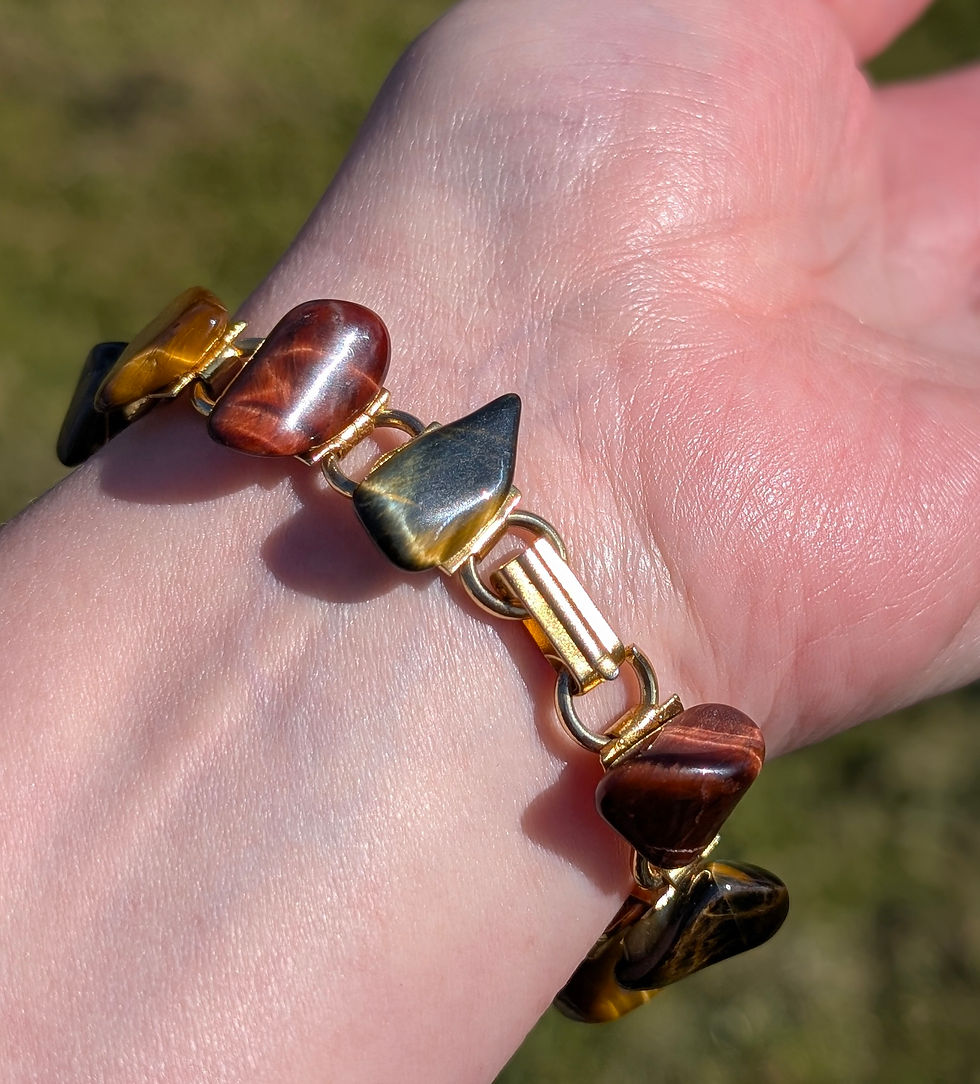 Thumbnail: Vintage Tigers Eye Bracelet 