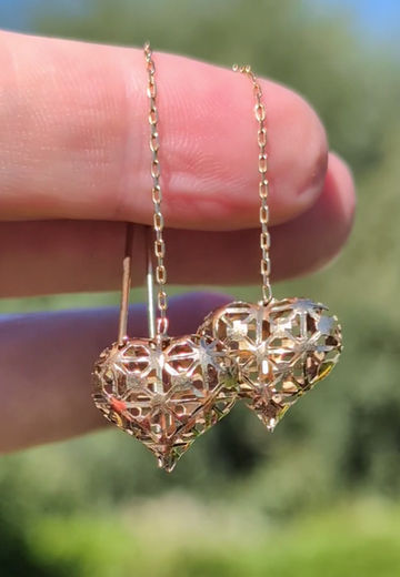 Thumbnail: Vintage Heart Drop Earrings 