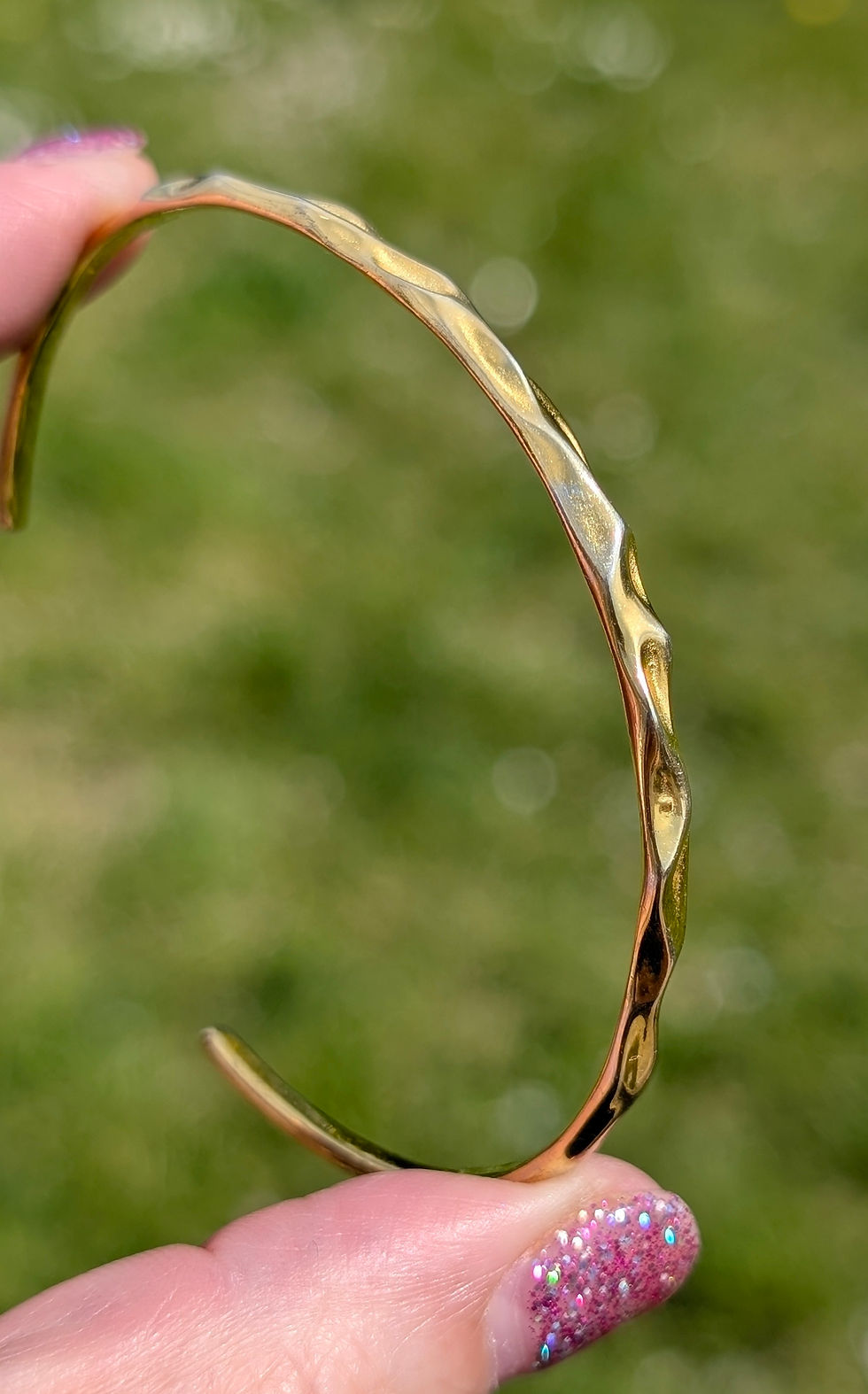 Thumbnail: Stylish Textured Cuff Bracelet in gold plated 925 silver