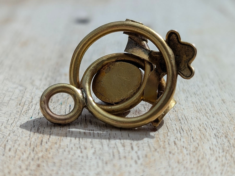 Thumbnail: victorian ornate 18ct yellow gold pendant with garnet cabochon
