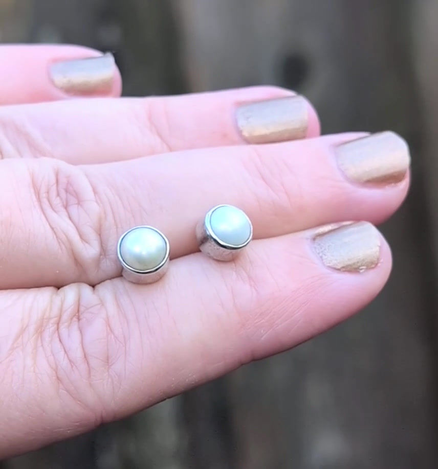 Thumbnail: Silver Cultured Pearl Stud Earrings