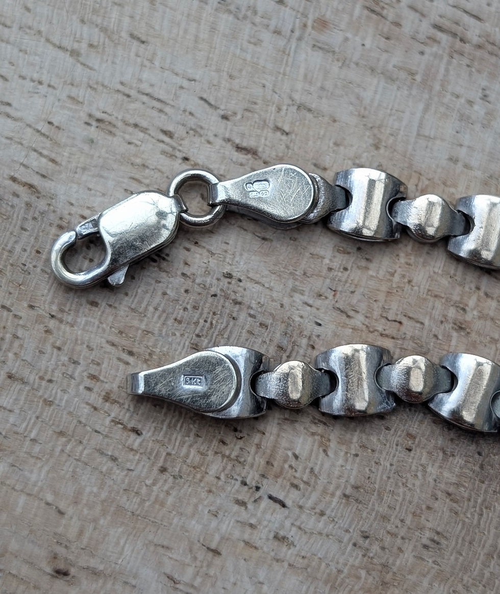Thumbnail: Vintage 9ct White Gold Fancy Link Bracelet