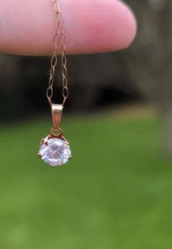 Thumbnail: Vintage 9ct Yellow Gold & CZ Pendant