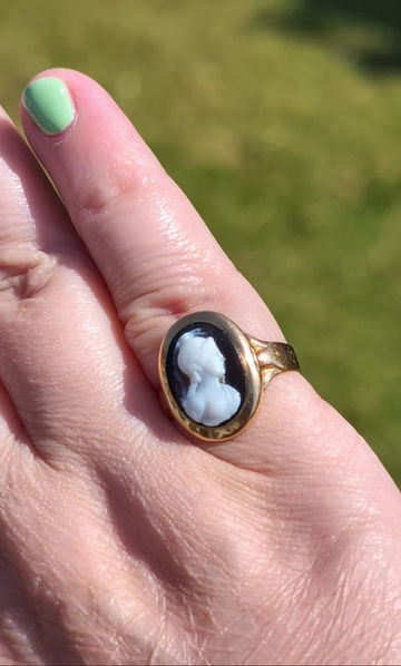 Thumbnail: Antique Sardonyx Cameo Ring