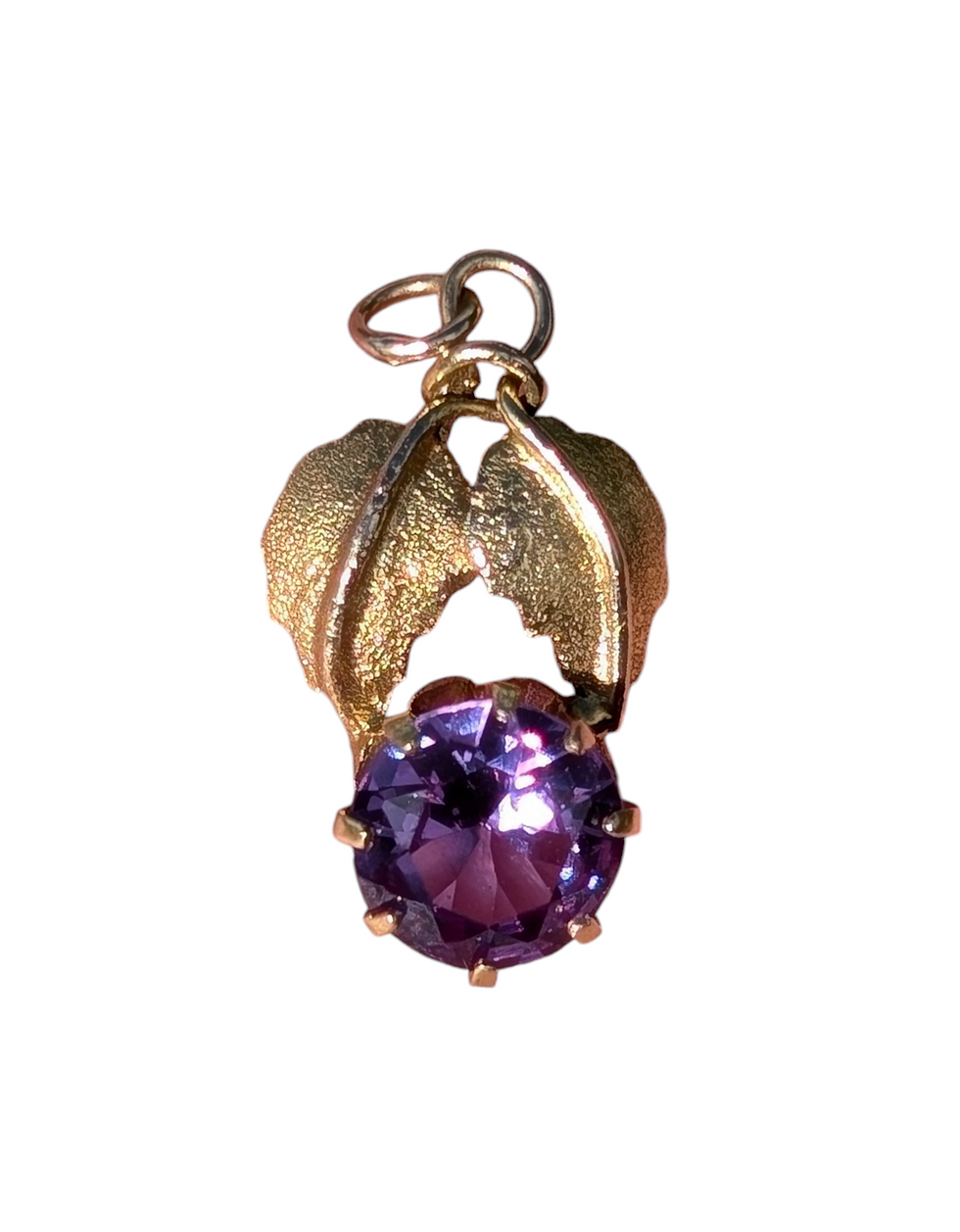 Thumbnail: Vintage Colour Change Synthetic Sapphire Pendant with Foliate details 