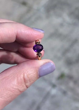 Thumbnail: 1940s Gold and Amethyst Ring