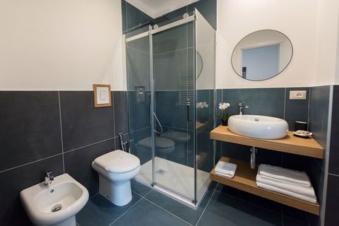 Camere arredate di design a Il Rubino Suites, Bed & Breakfast a Salerno