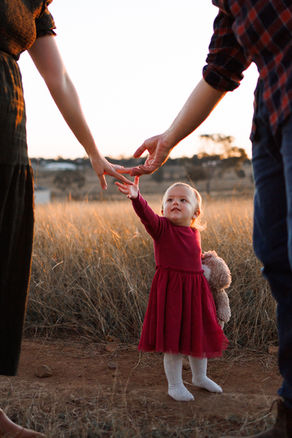 Natural family photo shoot at sunset in Rockhampton