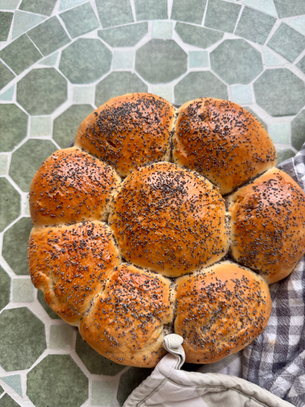 Fluffigt brytbröd med mozzarella-gömma