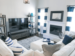 Capista Living Room + Eat In