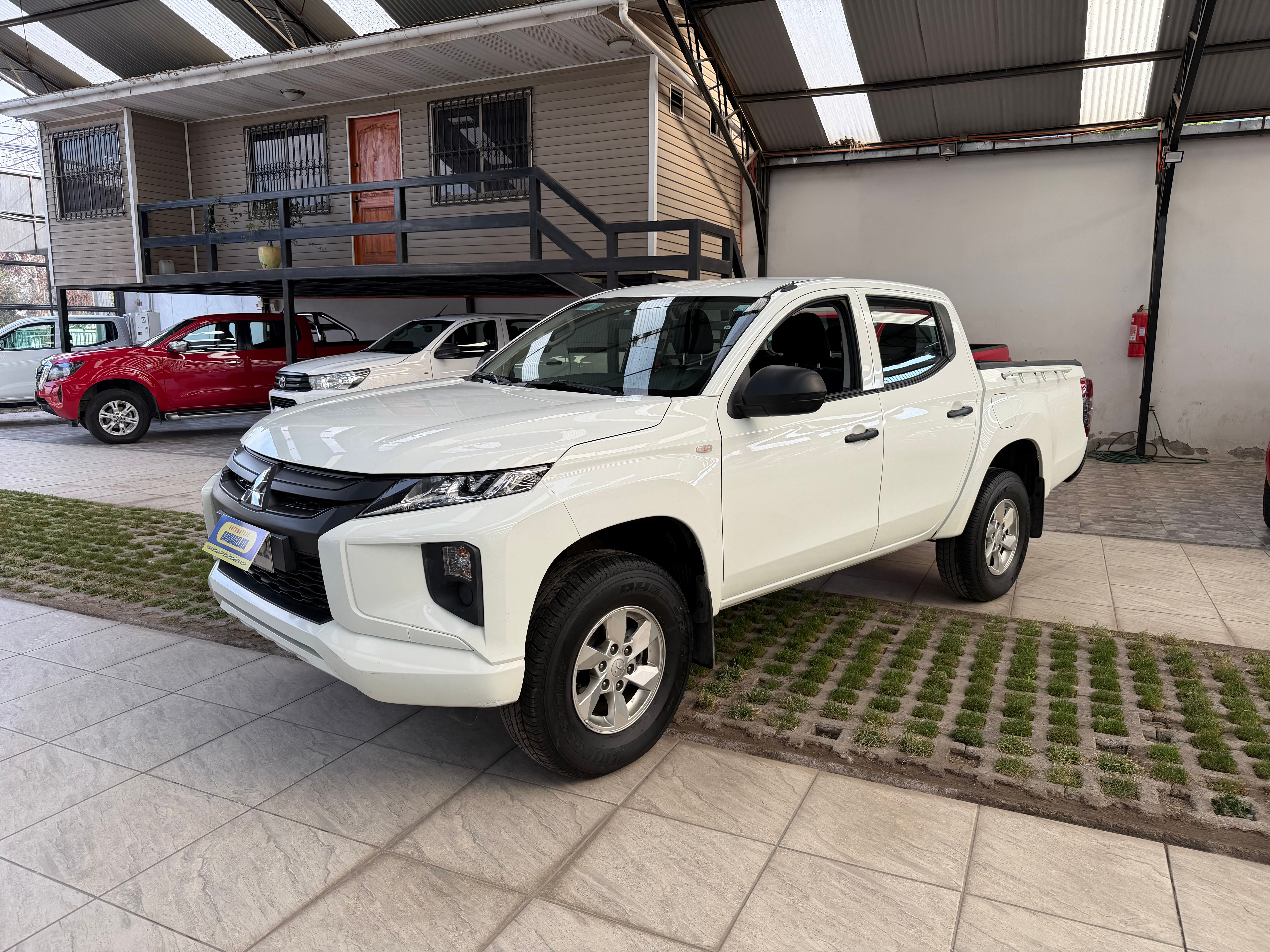 Mitsubishi L200 2.4 Katana 4WD