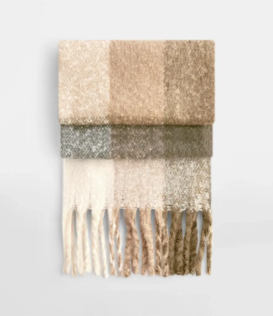 Thumbnail: Fluffy Checked Scarf