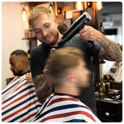 Man, Föhn, Barbershop Future