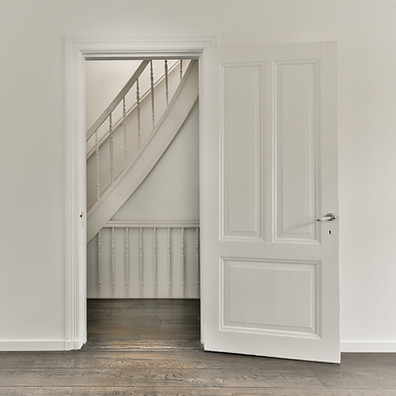 quick door fixing