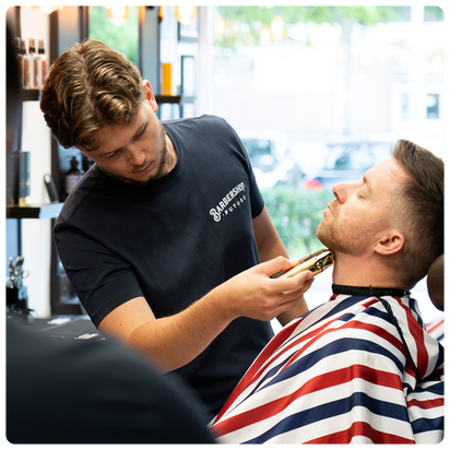 Man, Baard getrimd, Barbershop Future