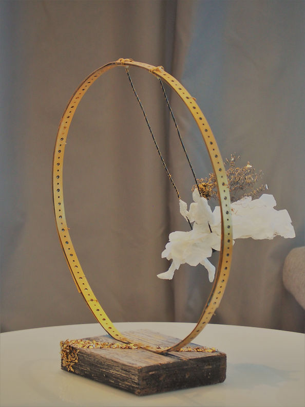 keinuva tyttö 1.jpg