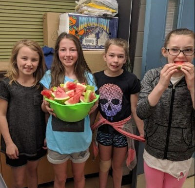 Over 40,000 students in Ontario snack on more than 1 million servings of fresh fruit and veggies!
