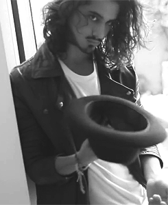 tumblr_o46x1fDqPI1tr6pz0o1_250