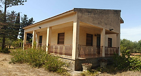 Country Home with Land in Santo Pietro, Caltagirone – Great Value Opportuni
