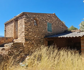 Traditional Stone Finca with 4.5 Hectares, Mature Olive Trees & Masia to Renovate – Flix, Tarragona