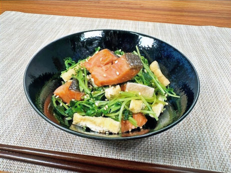 レンジで超簡単!塩紅鮭と豆苗の和え物【動画】