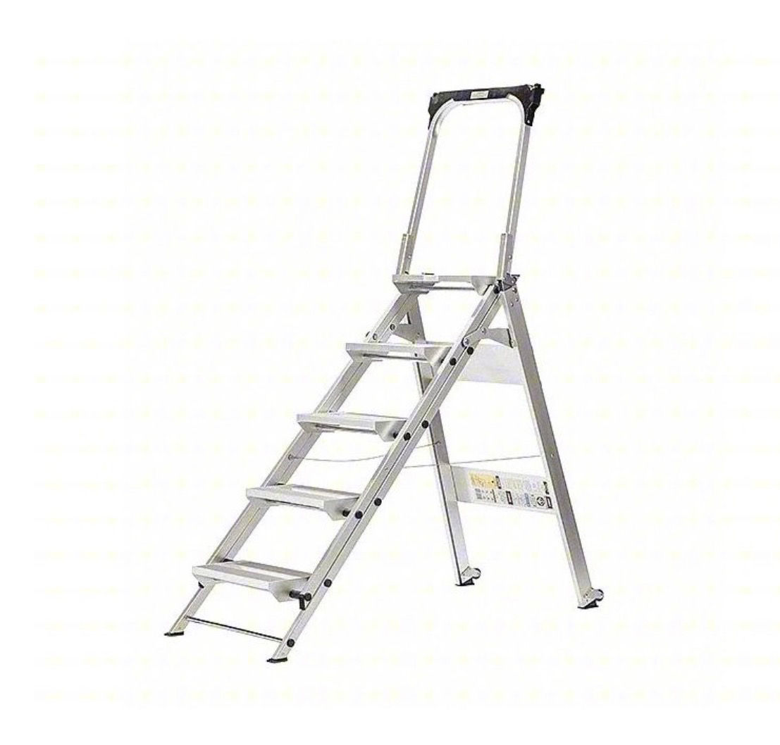 XTEND + CLIMB Step Stool: 5 Steps, 3.7 ft Overall Ht, 375 lb Load Cap, Aluminum,