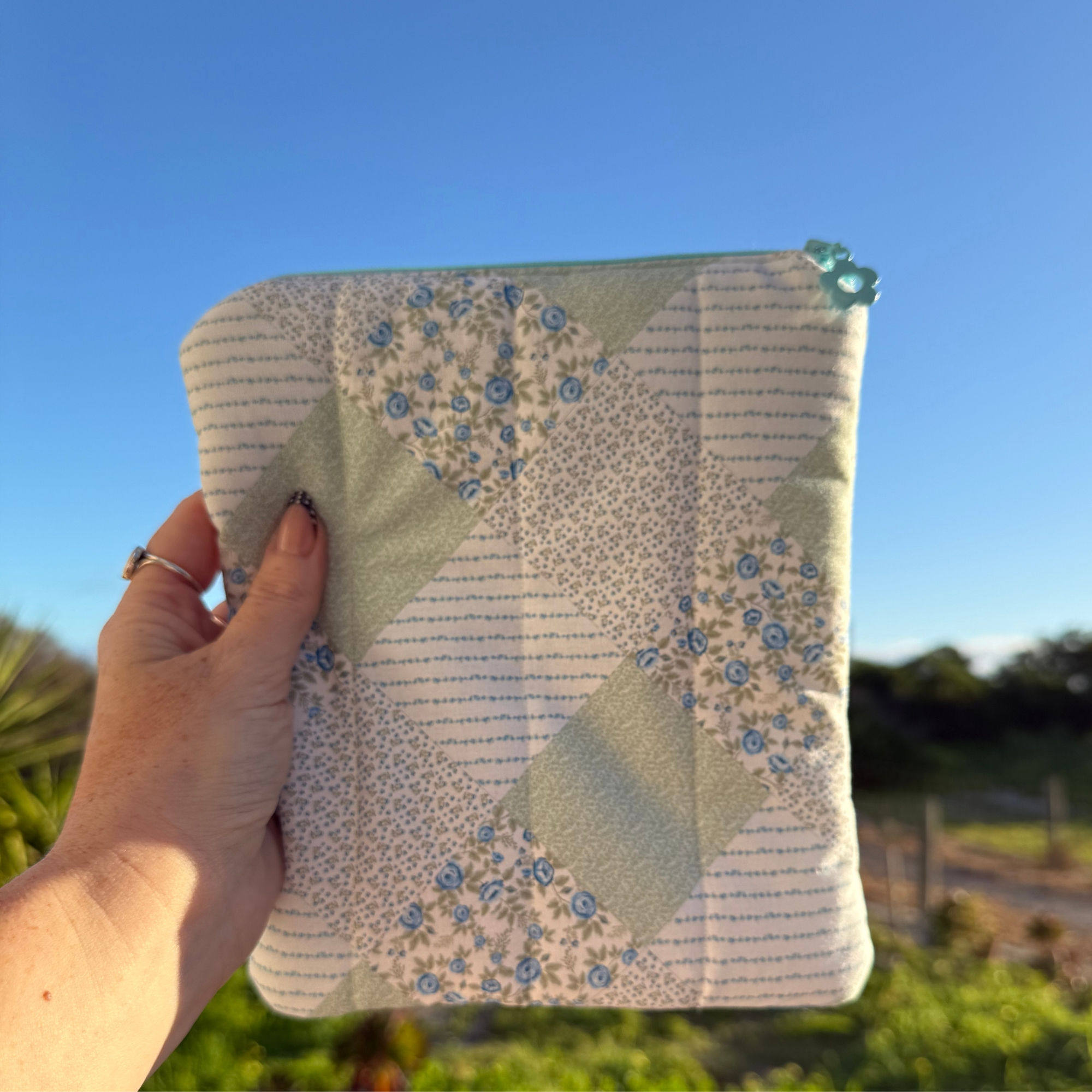 Chloe Kindle /eReader Pouch