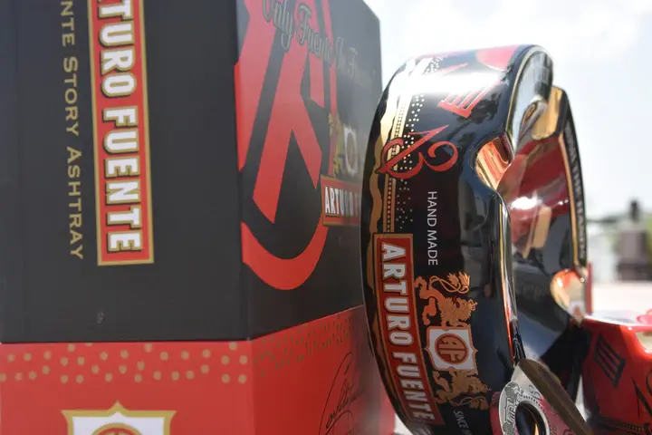 Thumbnail: Arturo Fuente Ceramic "Hands of Time" Ashtray Black