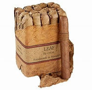 Leaf by Oscar Corojo Toro