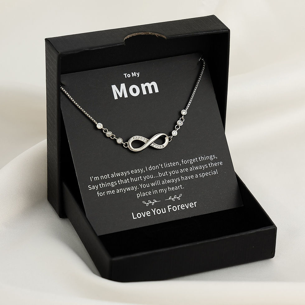 Thumbnail: Hollow heart-shaped diamond-encrusted design high-end necklace and bracelet set