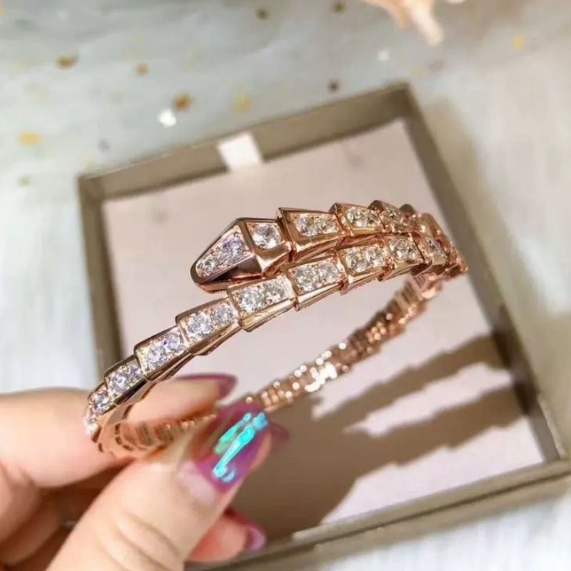 Thumbnail: 18K Gold Snake Bone Bracelet with Diamonds