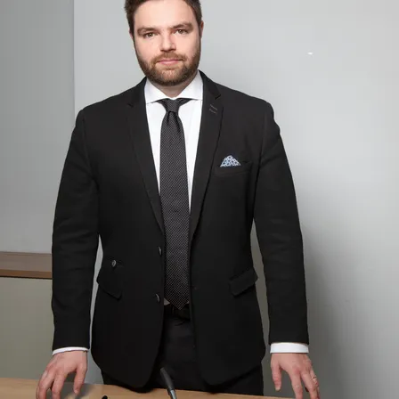 Dr. Kaltenecker Dávid ügyvéd