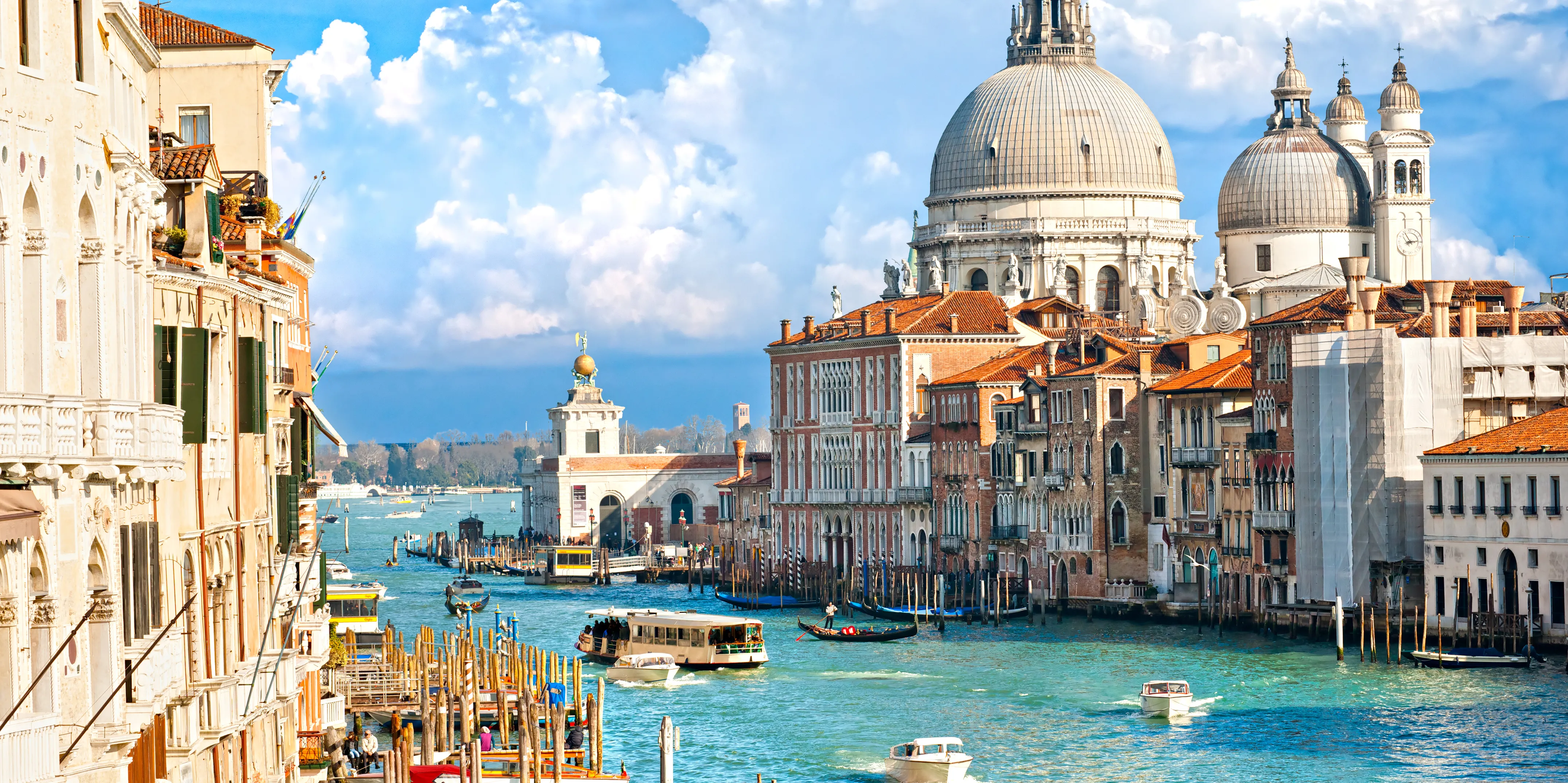 venice-travel-guide.webp