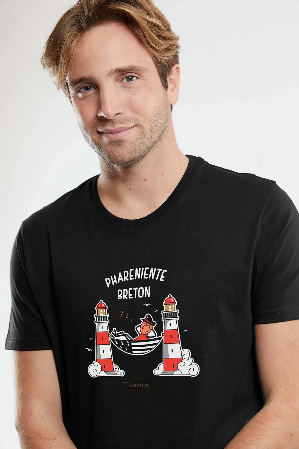 8 - T-SHIRT A L'AISE BREZIH PHARENIENTE BRETON NOIR MANNEQUIN HOMME FACE.webp