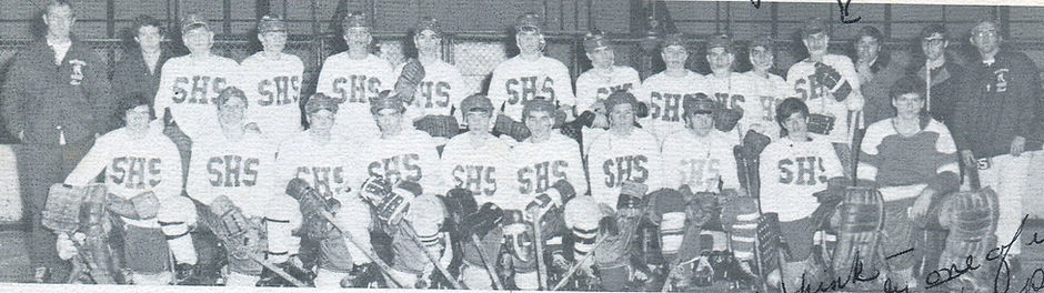 1971.team photo.jpg
